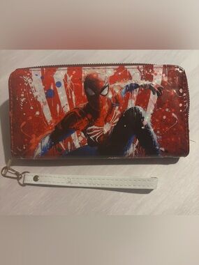 Long wallet Spiderman Red, Black and White Kids Zip Wristlet